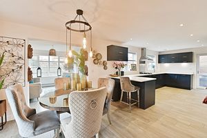 Photo 19- click for photo gallery